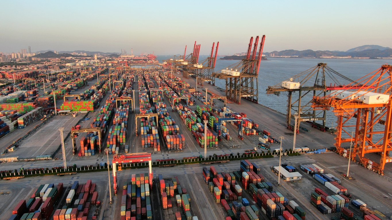 Shipping port for an article on tariffs on Chinese electronics